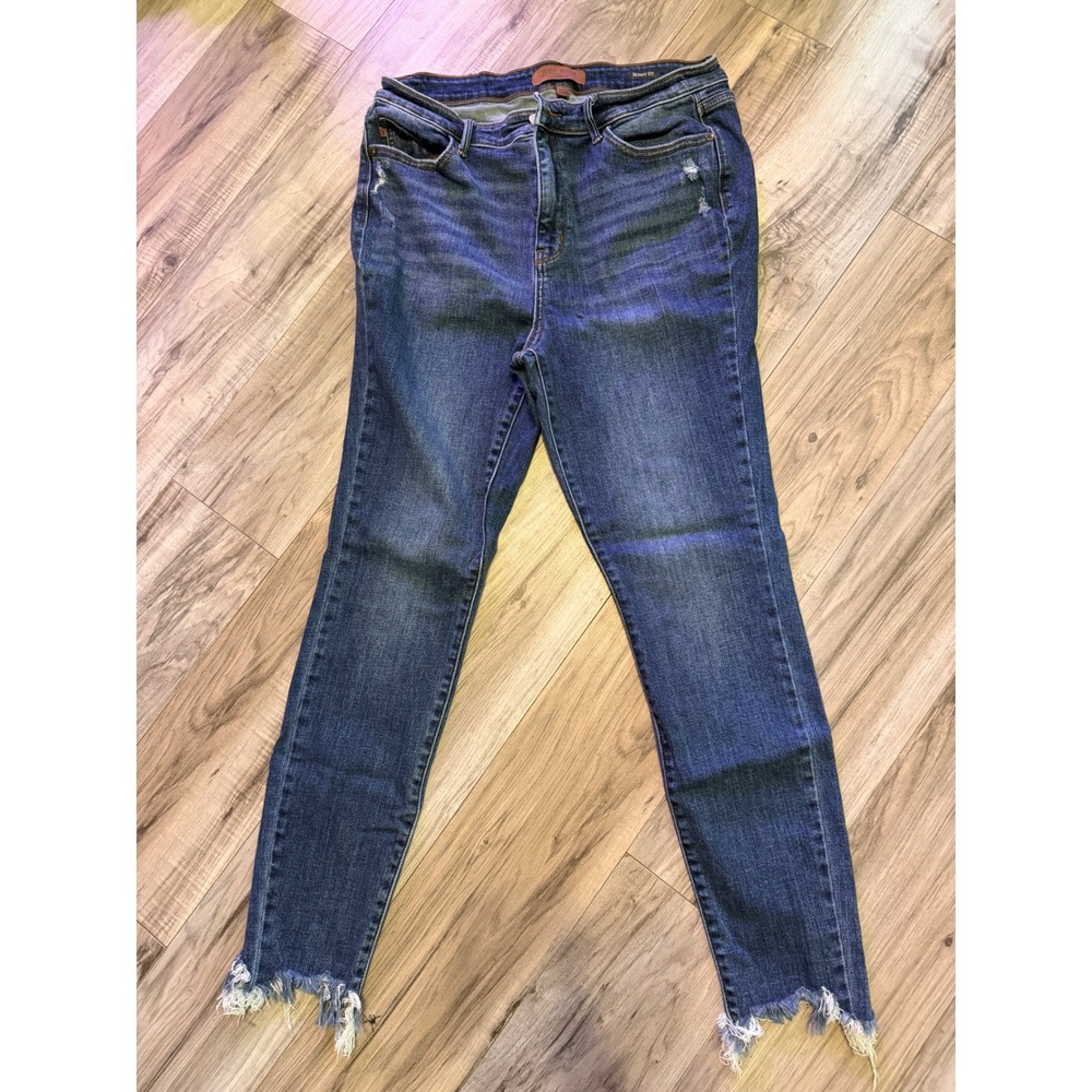 Judy‎ Blue Skinny Fit Distressed Frayed Hem Jeans 15/32 Medium Wash JB82491MD